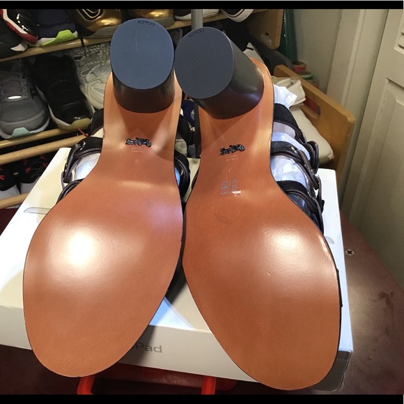 Beautiful Mid Heel Sandal WithCoach Link New without box but come with dust bag - Picture 11 of 16